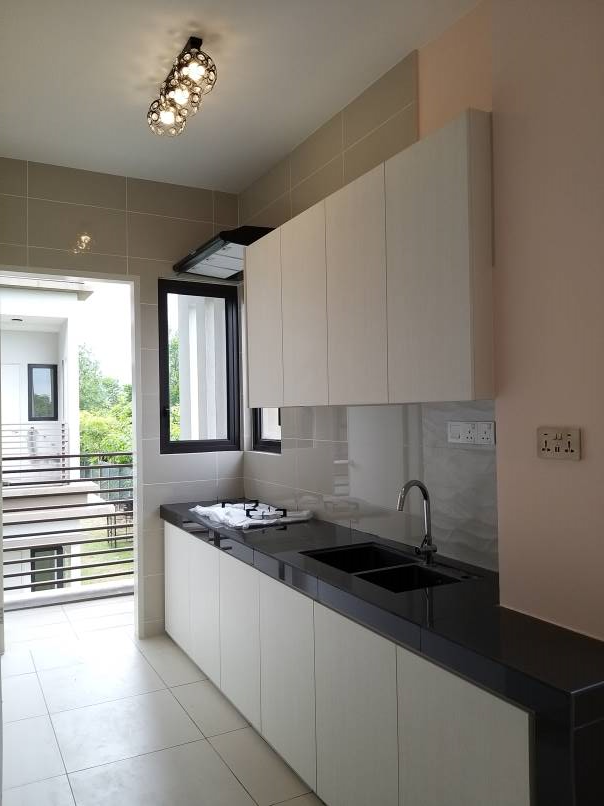 NDira Townhouse FOR RENT RM4200 4300 - photo 4