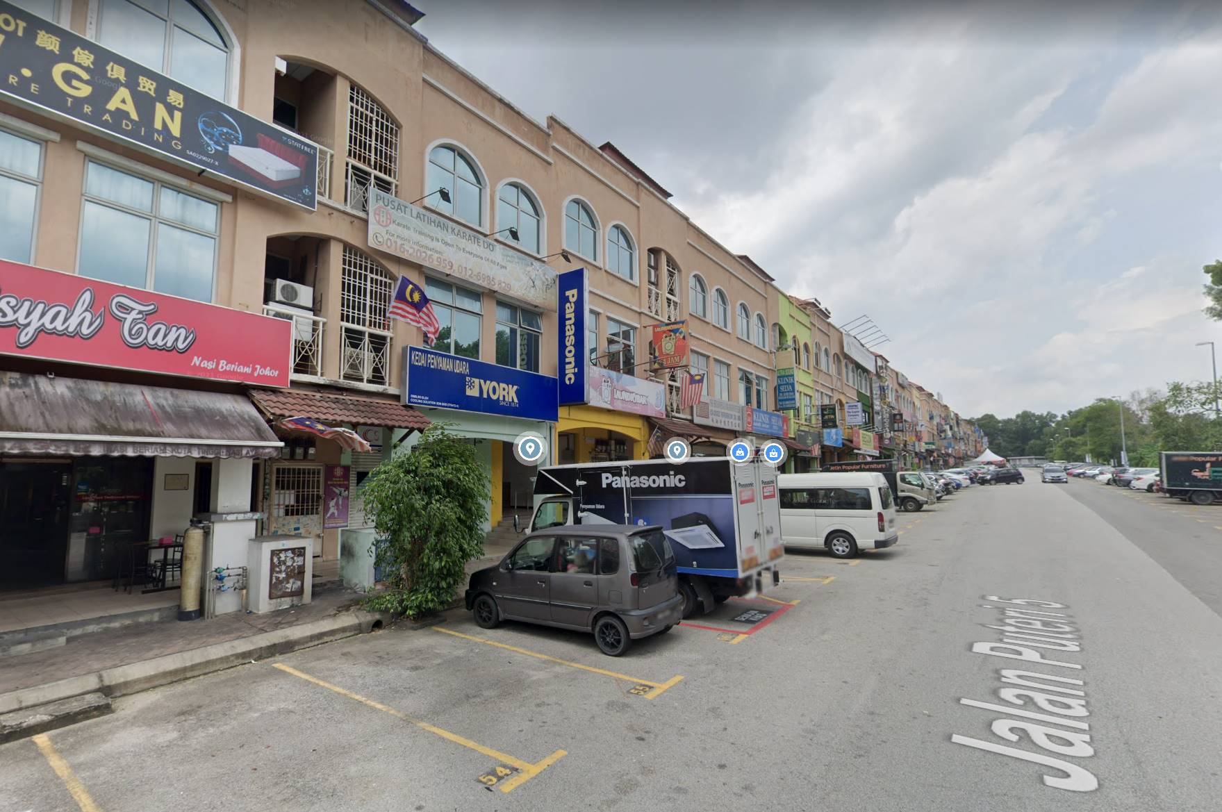 36 jalan puteri 1 5 for rent 3 Storey Terrace Shop - photo 2