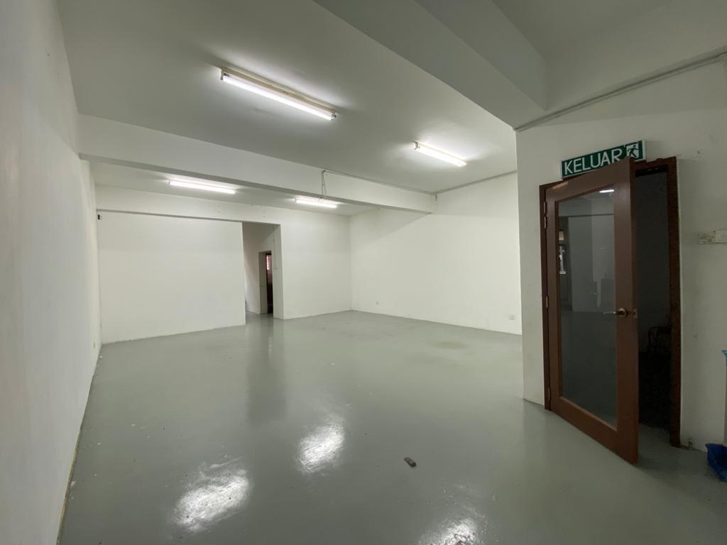 36 jalan puteri 1 5 for rent 3 Storey Terrace Shop - photo 5