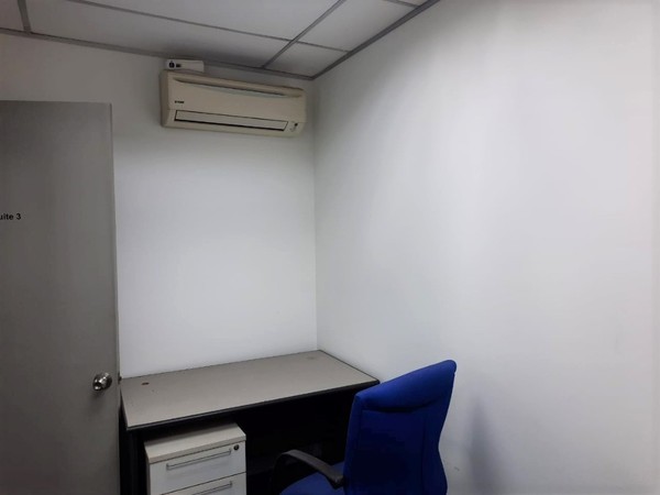 Leisure Commerce Square office - photo 3
