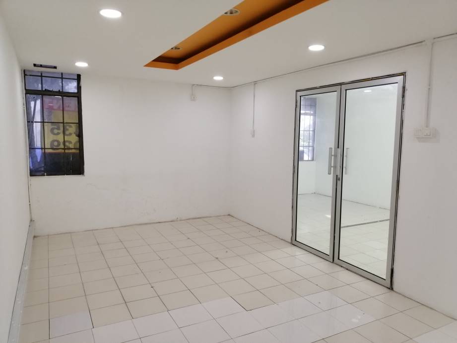 Sentul Perdana Shoplot - photo 2