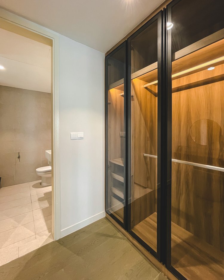 Two Bedroom Unit in The OOAK Suites and Residence - photo 9