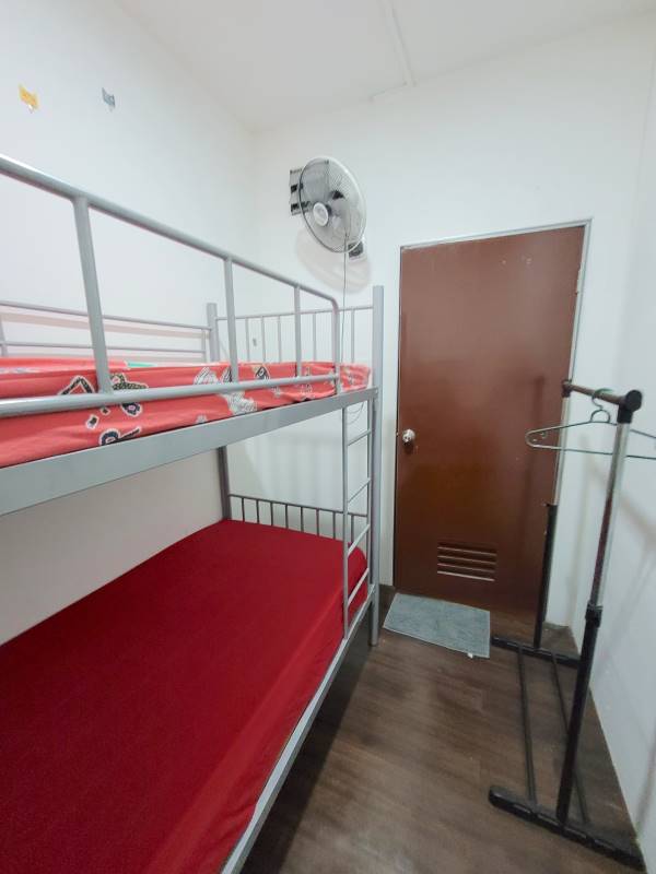 Twin Single Room in TheKatil Cheras - photo 5