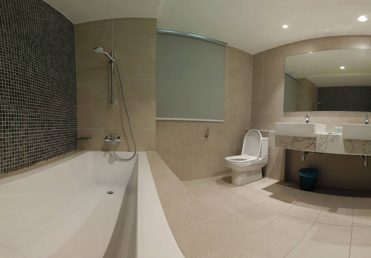 KING Room in  The OOAK Suites and Residence - photo 6