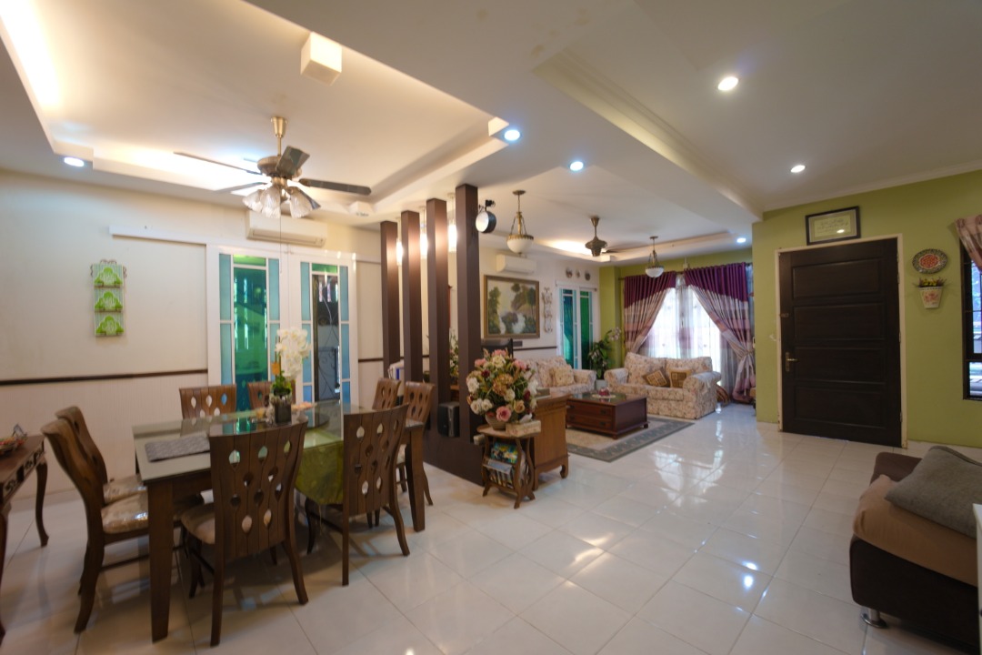 RENOVATED End Lot 2-Storey Alam Damai Cheras - photo 5