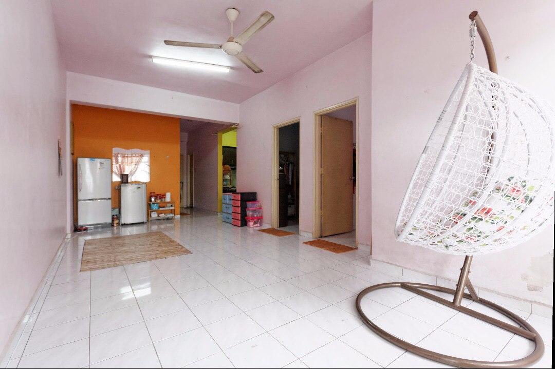 Pangsapuri Jati 1 Taman Subang Mewah Subang Jaya - photo 1