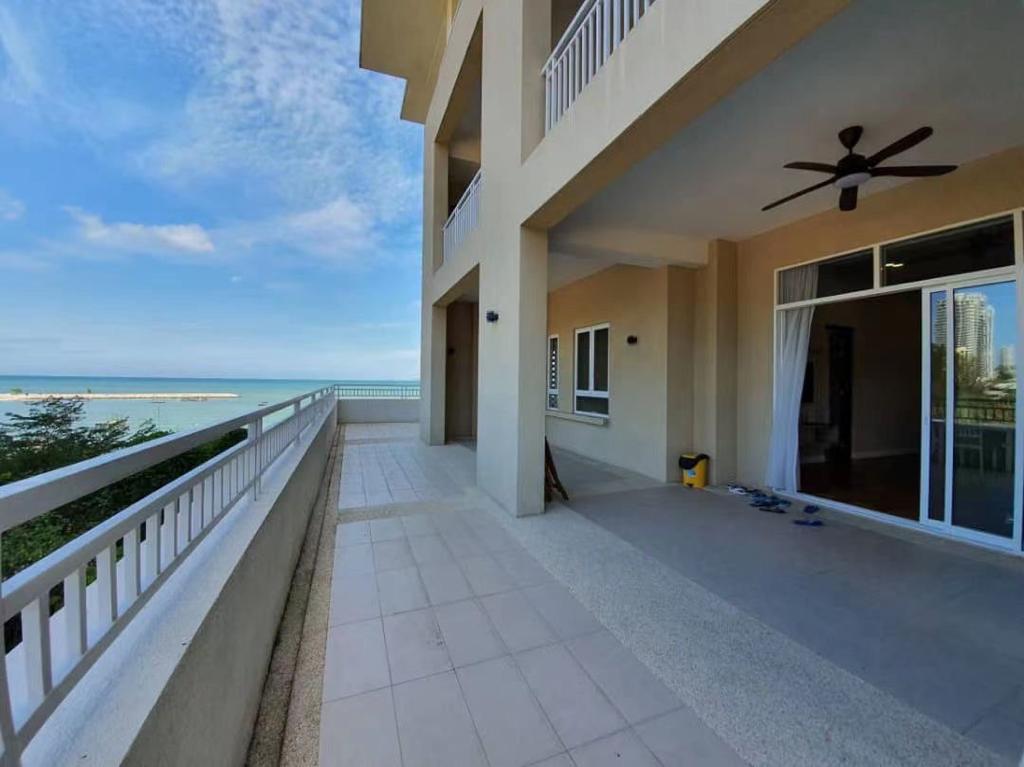 Quayside 2600sf - photo 1