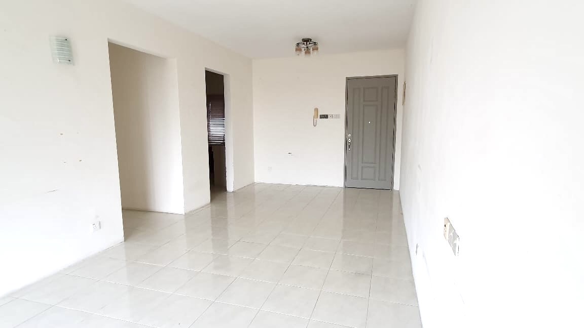 The Spring 700k 4rooms 1250sf Original - photo 2