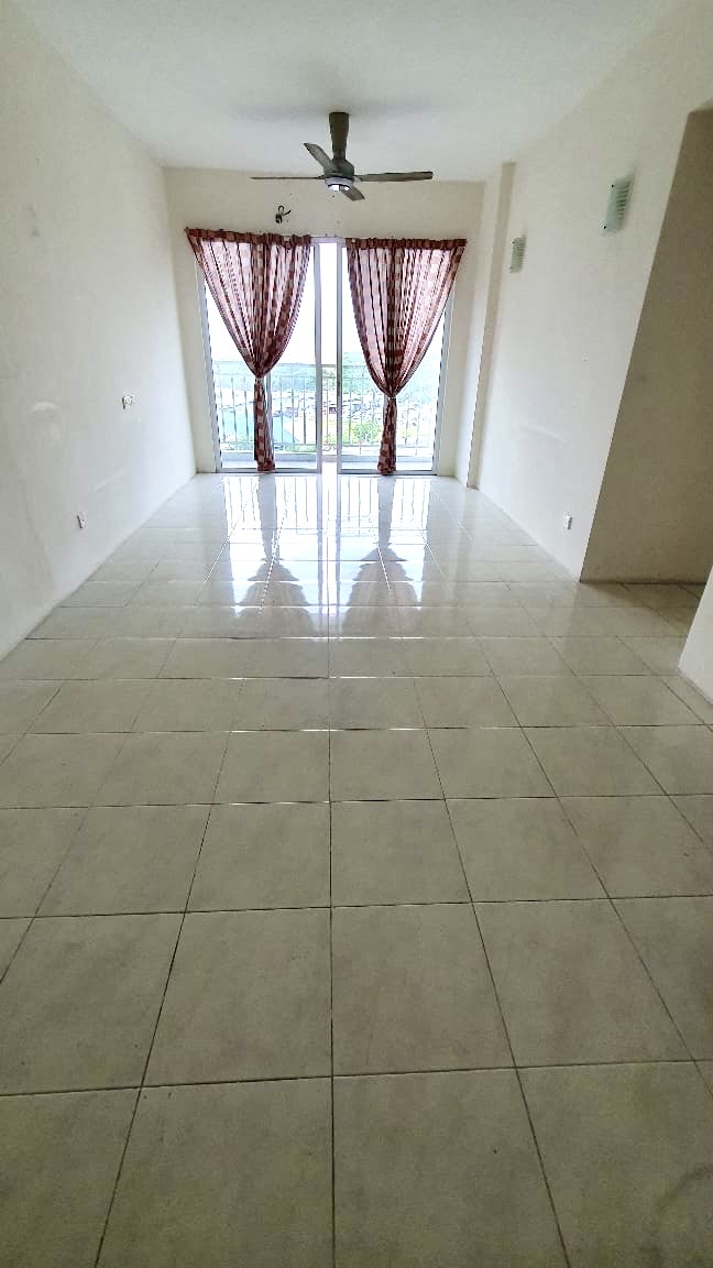 The Spring 700k 4rooms 1250sf Original - photo 3