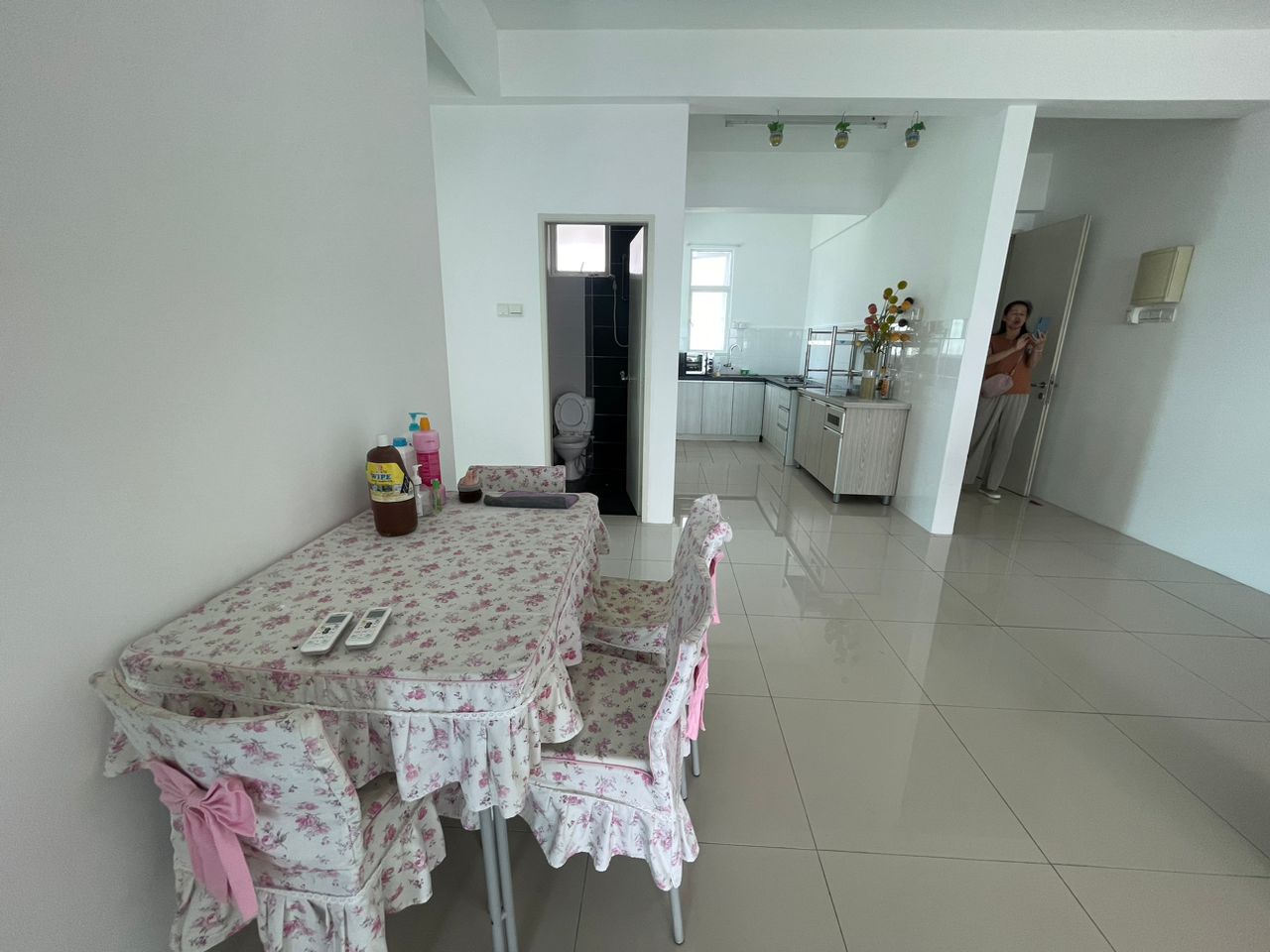 The Oasis Condo 2car parks 510k - photo 4