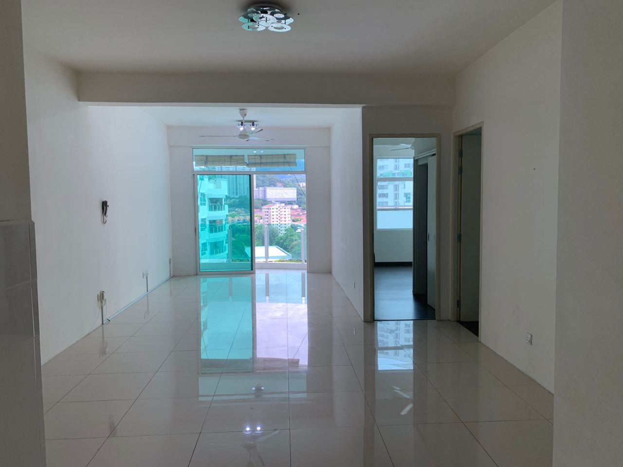 The Oasis Condo 1car parks 480k