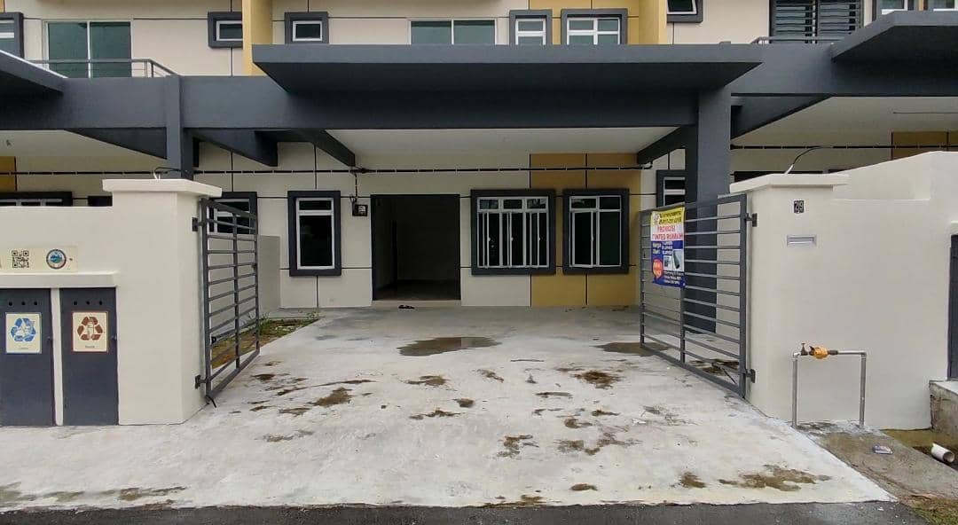 Pagoh Jaya 3 House for rent to Family - photo 2