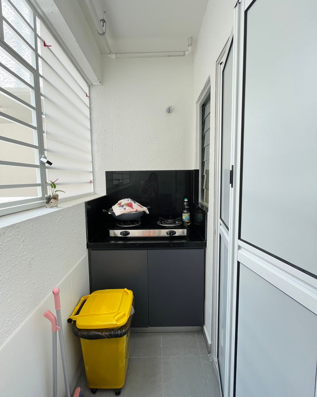 Residensi Riamas Mid Valley Kl Sentral Train Pucho - photo 2