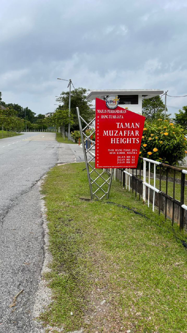 2 STOREYS SUPERLINK  TAMAN MUZAFFAR 
