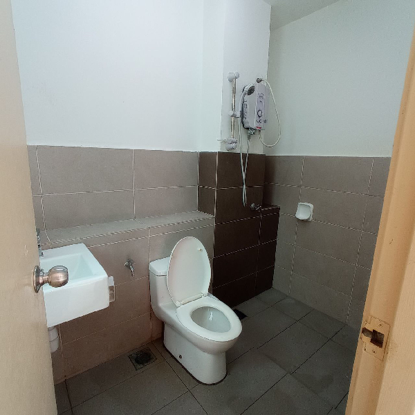 2 STOREYS SUPERLINK  TAMAN MUZAFFAR  - photo 9