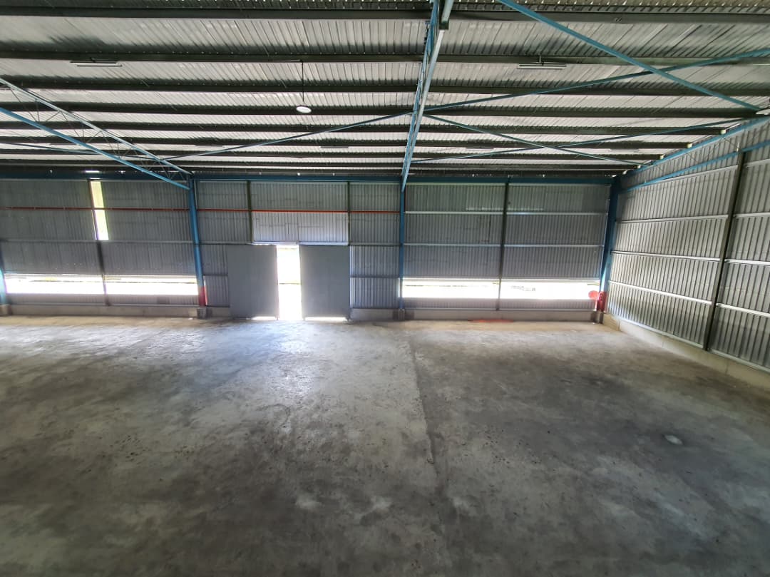 Sepangar Port Warehouse  41600sqft  Office Lot - photo 5
