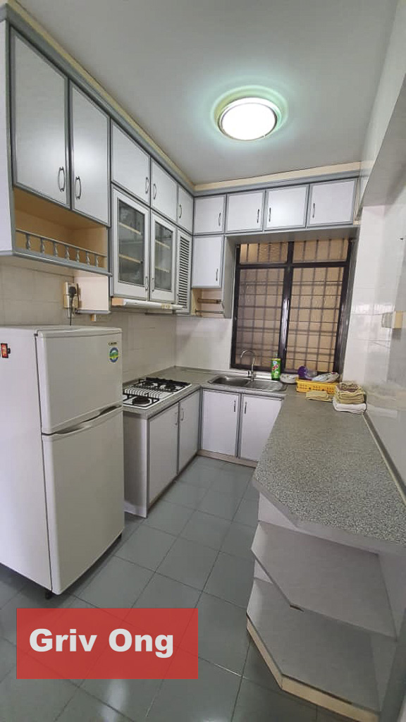 Sunny Villa Condo 1100sqf Mid Floor Fully Furnish - photo 8