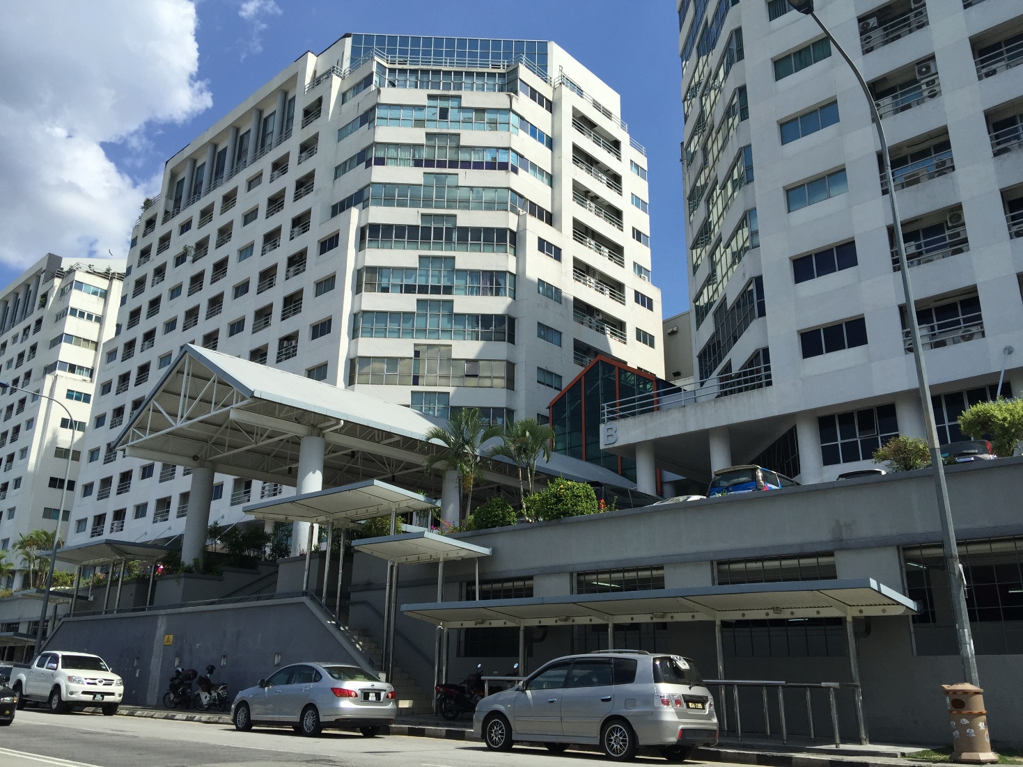 Menara Uncang Emas, Viva Mall - photo 3