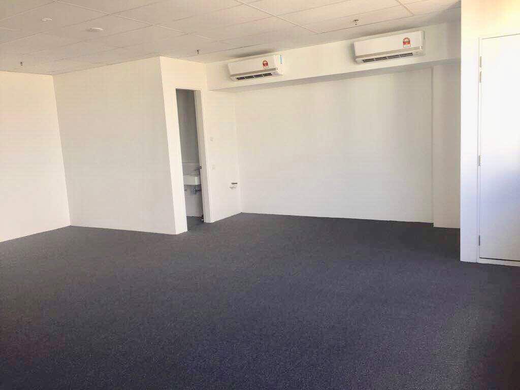 Arcoris Business Suite Mont Kiara - photo 2