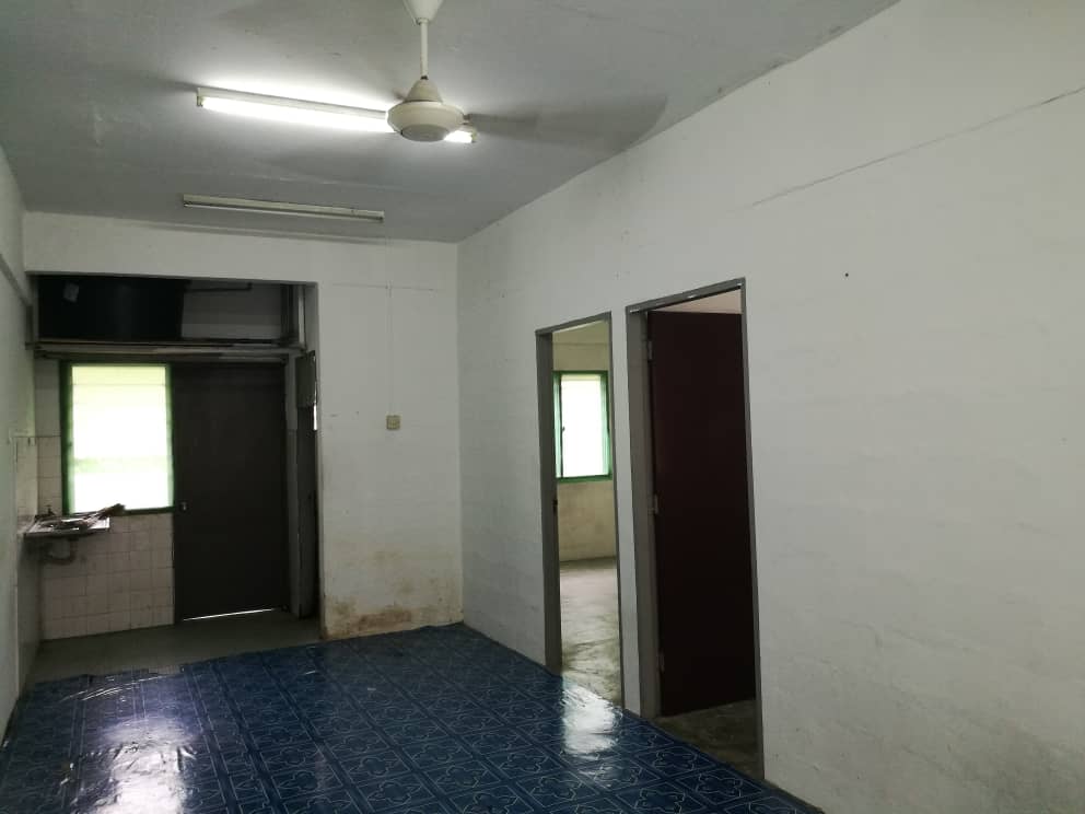 Low cost Flat Taman Bukit Mewah Fasa 7 - photo 2