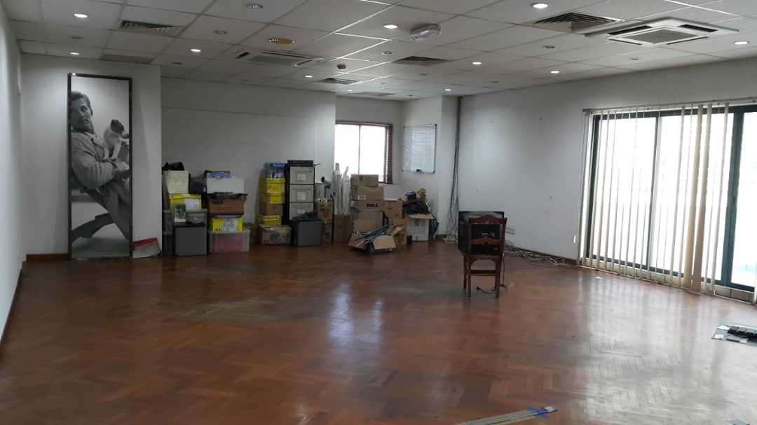 1609sf Uoa Center Business Suite - photo 2