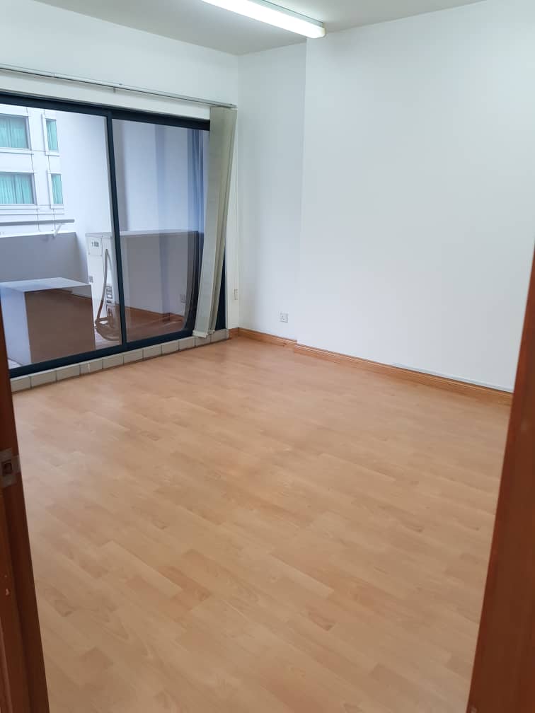 1335sf Wisma Uoa - photo 2