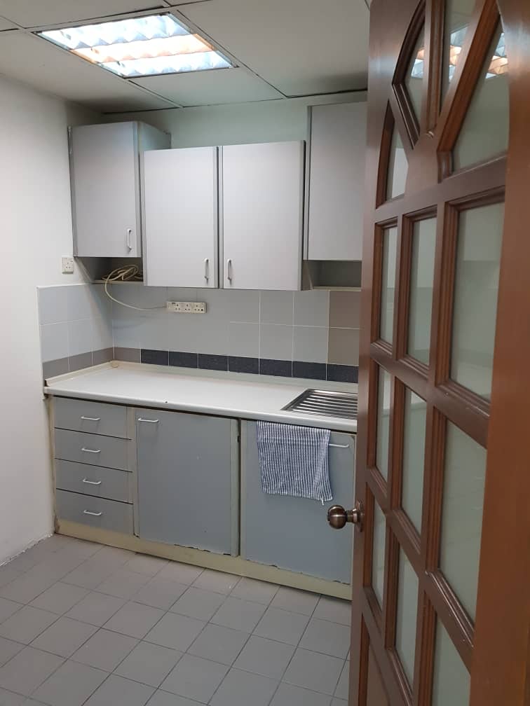 1335sf Wisma Uoa - photo 4