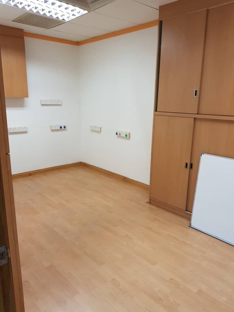 1335sf Wisma Uoa - photo 5