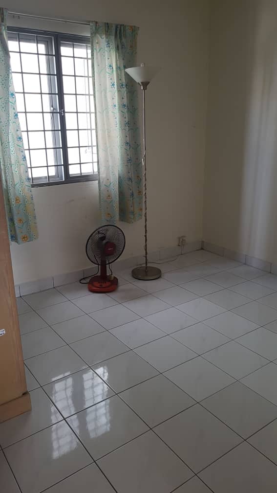 Fully Furnished 1033sqft Pantai Hillpark Phase 5 - photo 2