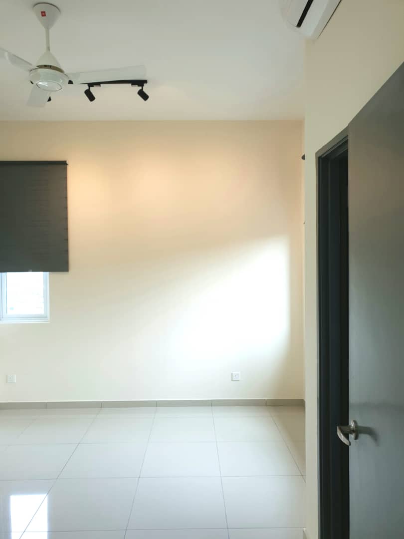 1080sqft Lavender Residence - photo 2