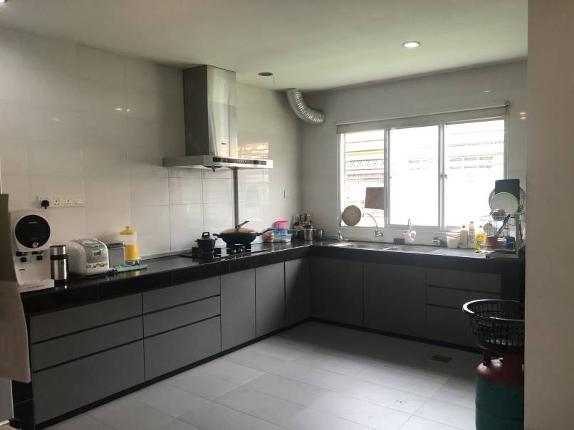 1 sty House Jalan Seroja, Jalan Reko, Kajang - photo 2