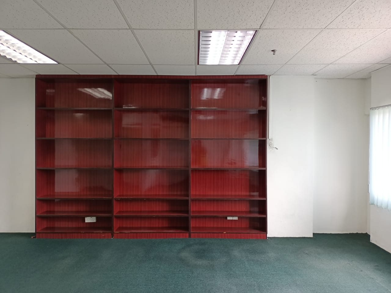 590sqft Office Menara Uncang Emas, Viva Mall - photo 4