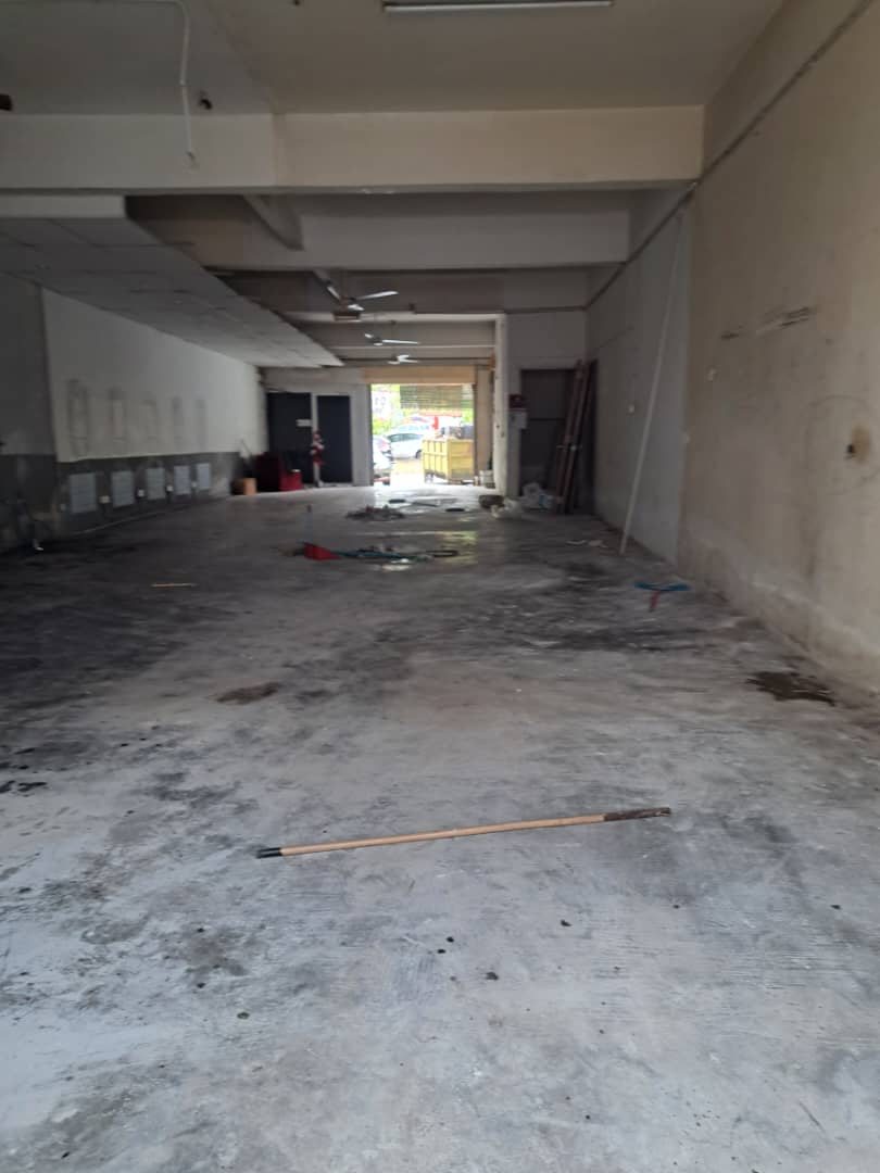 C129 2sty shop Taman Megah Cheras - photo 3