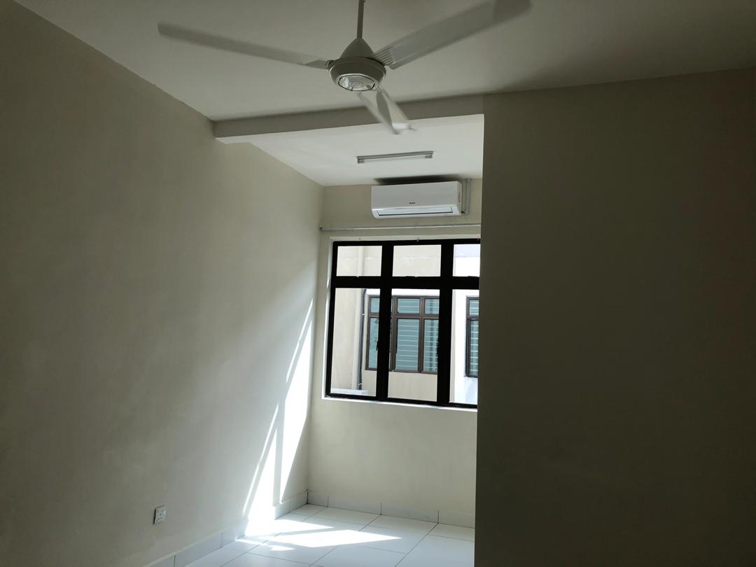 Lakeside Residence - photo 6