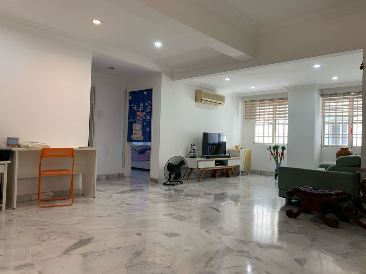 For Rent Meadow Park 3 - photo 2