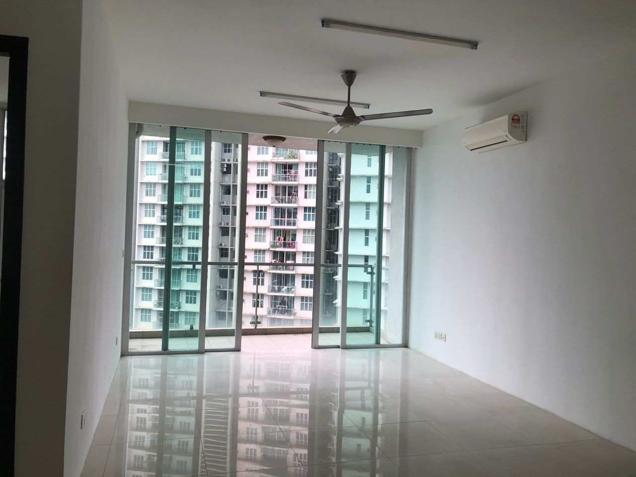 USJ One Avenue Condo ...