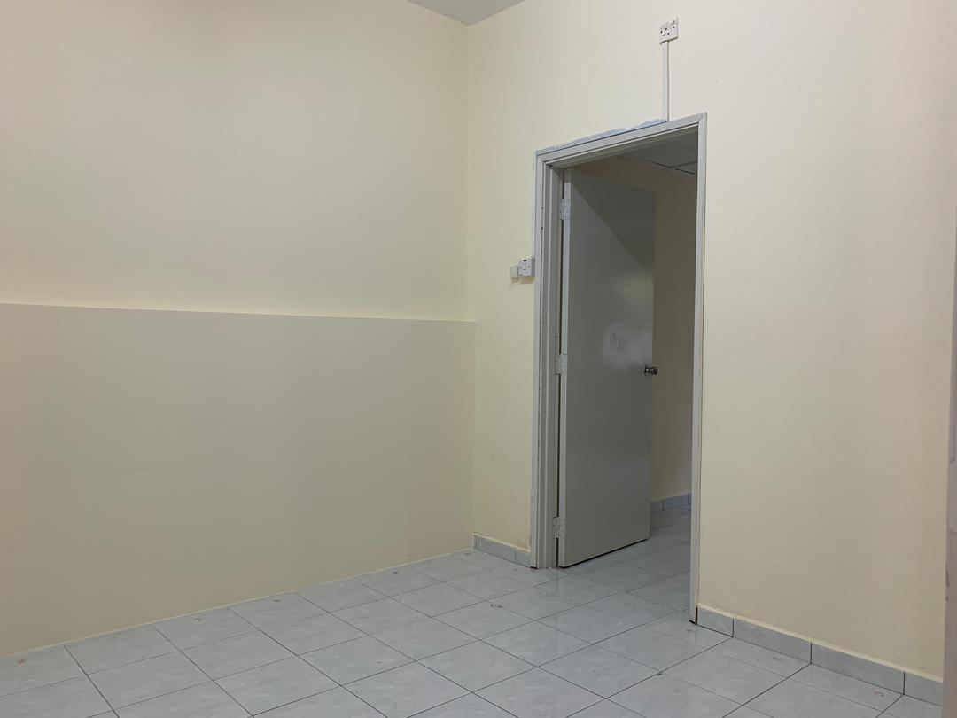 Pusat Bandar Puchong - photo 2