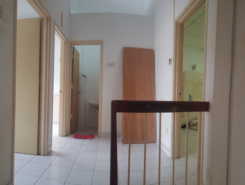 TAMAN PUCHONG UTAMA - photo 7
