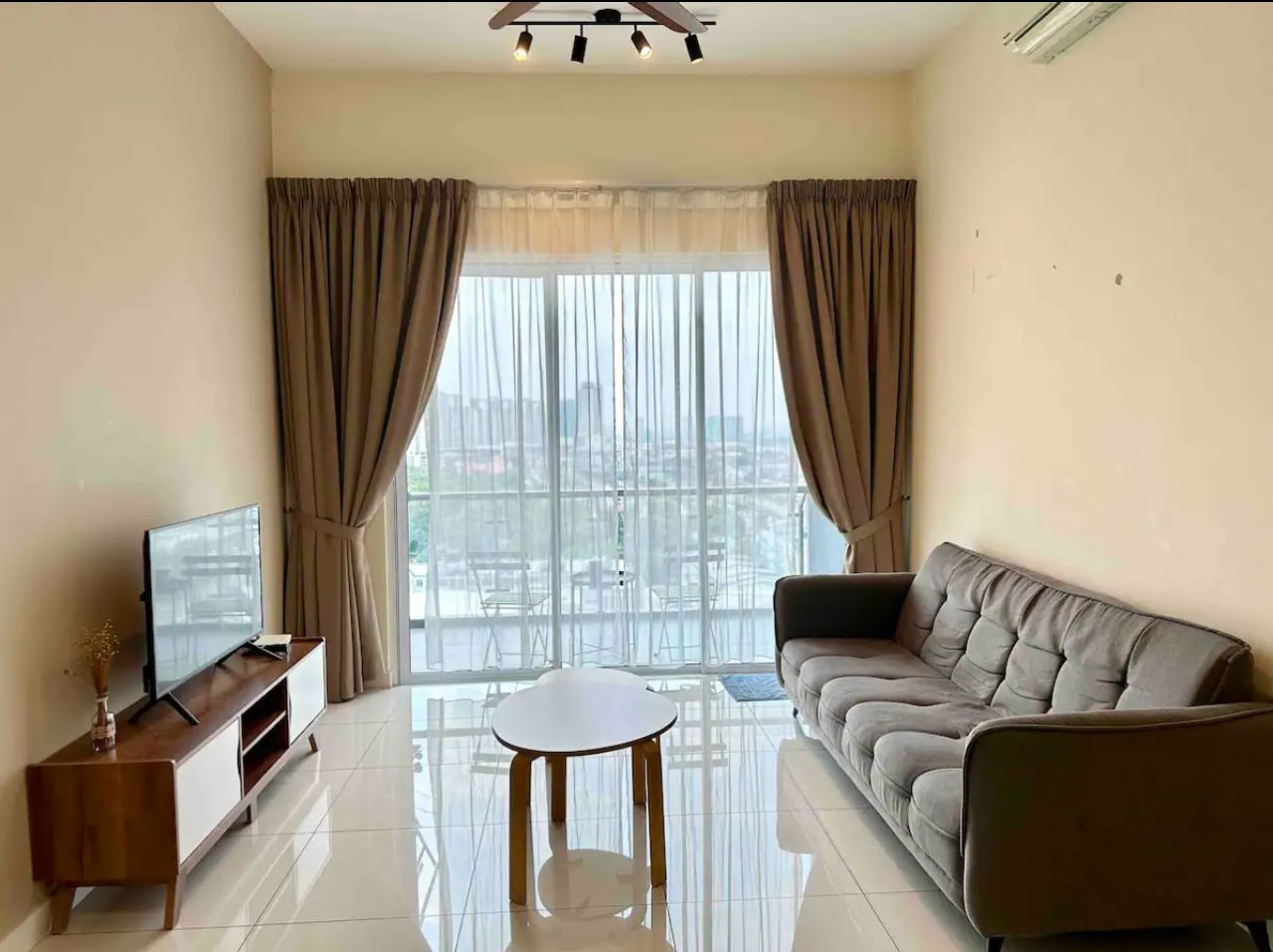 Skypod Residence For Rent - photo 2
