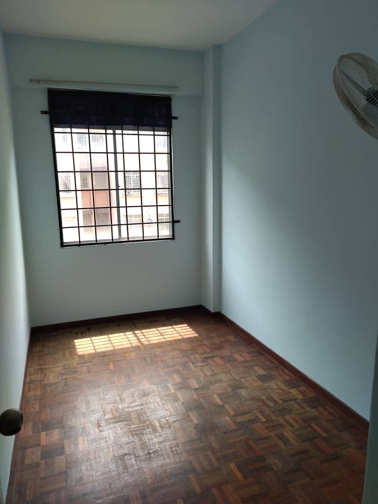 Pangsapuri Suria For Rent - photo 4