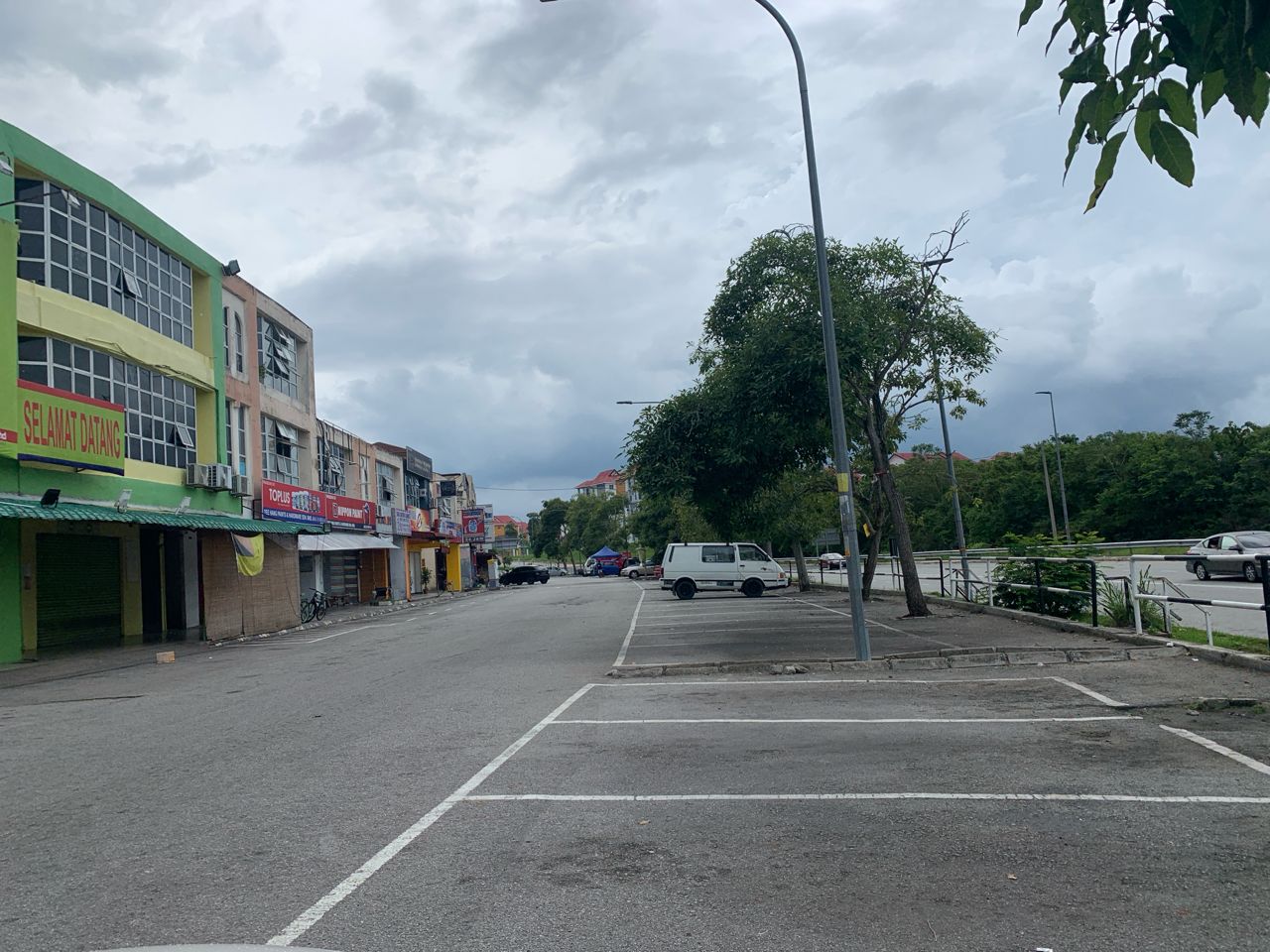 Bandar Enstek Pusat Niaga KLIA For Rent - photo 2