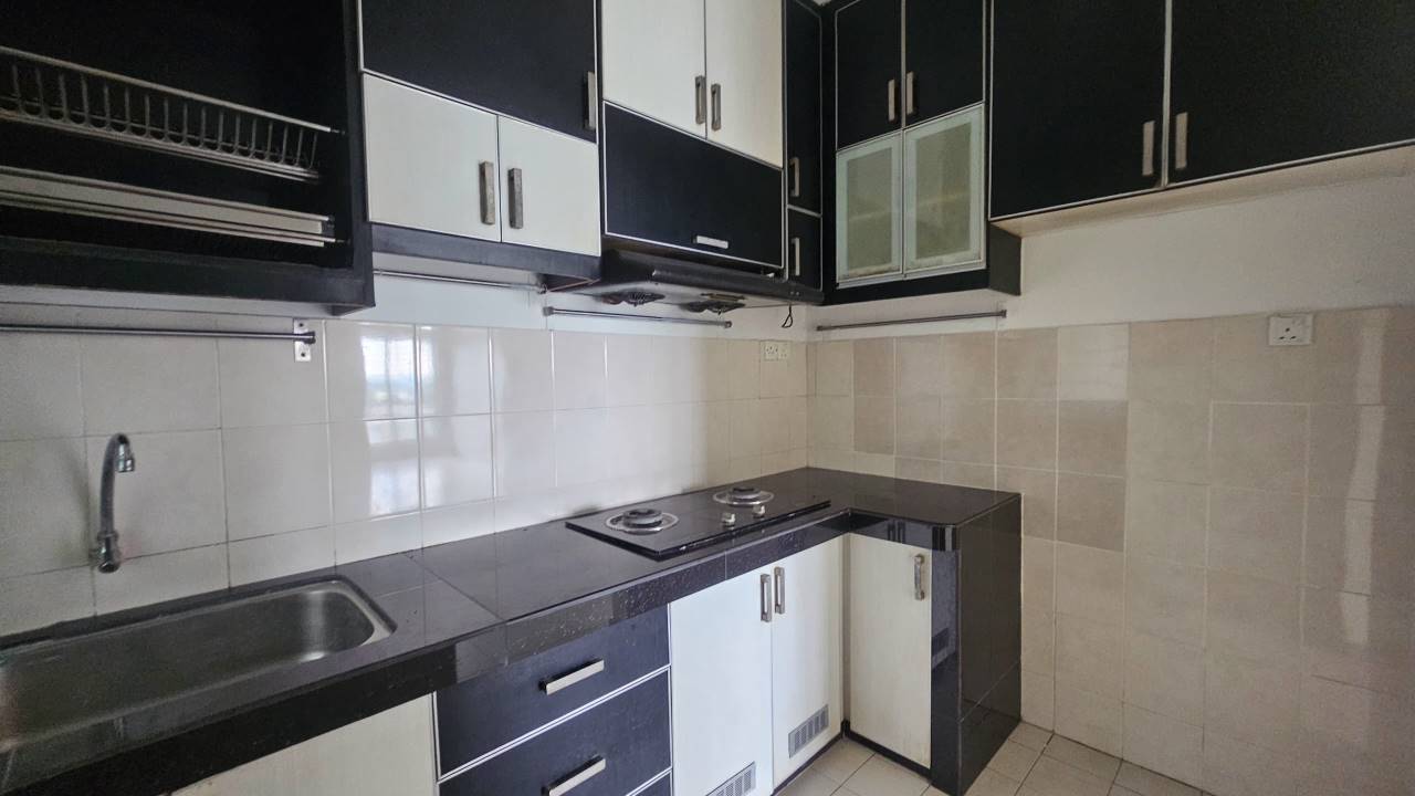 Baiduri Court For Rent - photo 2