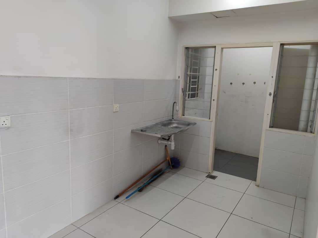 Calisa M For Rent - photo 3