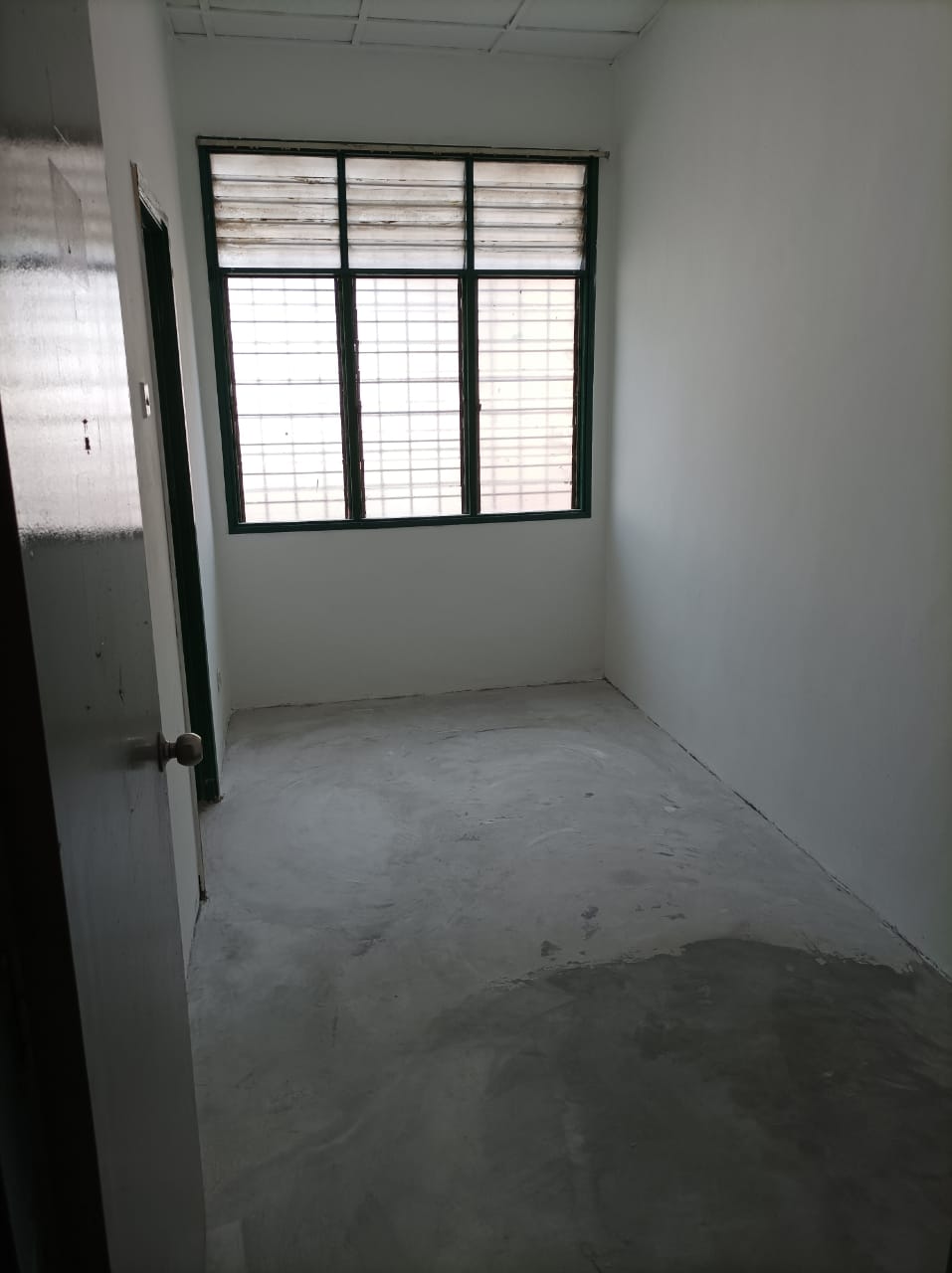 Taman Saujana Puchong - photo 4