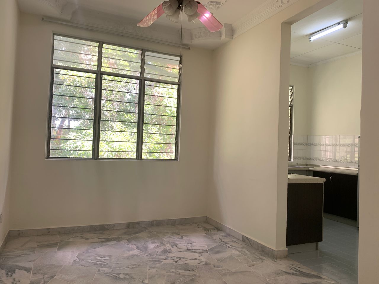 Kesuma Apartment - photo 2