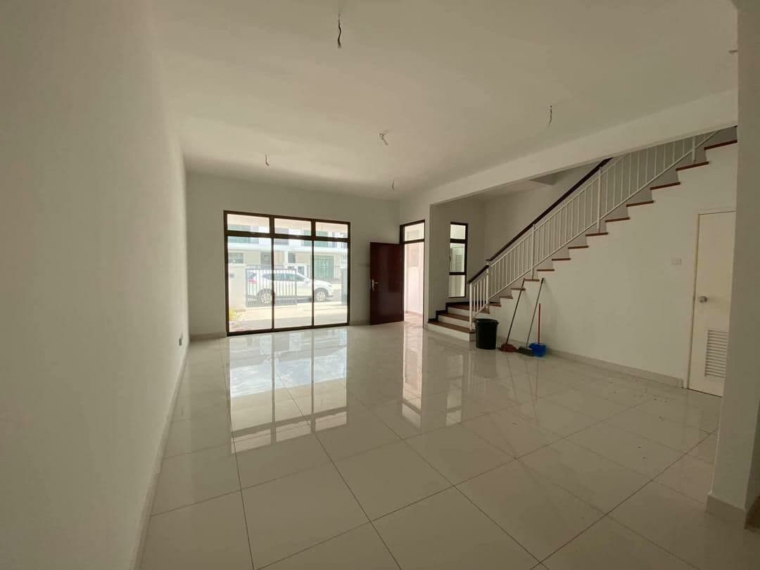 Taman Mutiara Rini, Skudai - photo 1