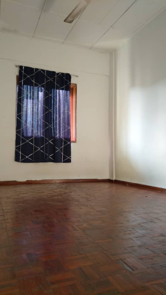Lily Jasmine Apartment Tampoi - photo 3