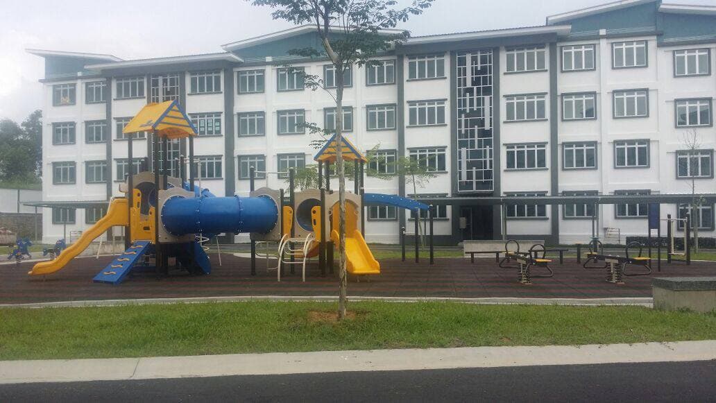 The Pines Residence, Gelang Patah
