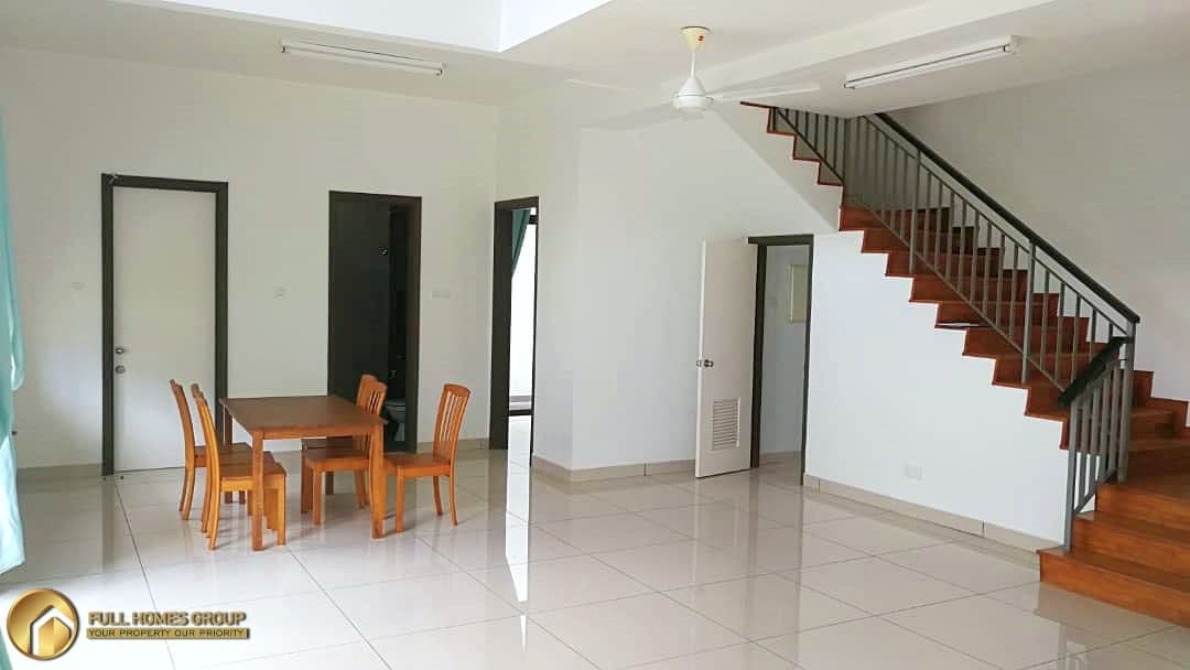 Grey Stone, Adda Heights