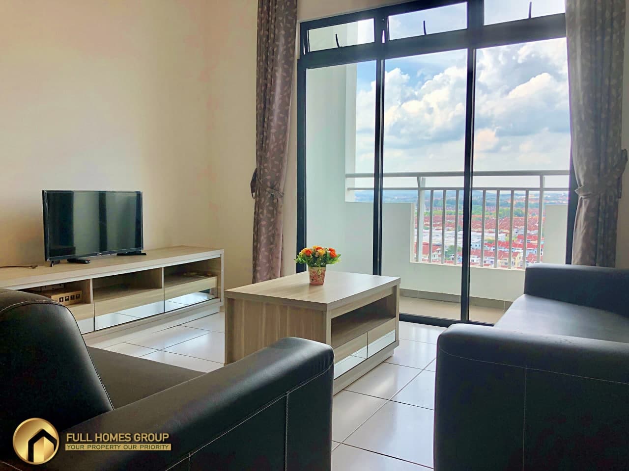 Sky View, Bukit Indah - photo 1
